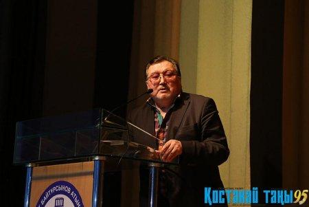 Ұлықбек Есдәулет қостанайлықтармен кездесті
